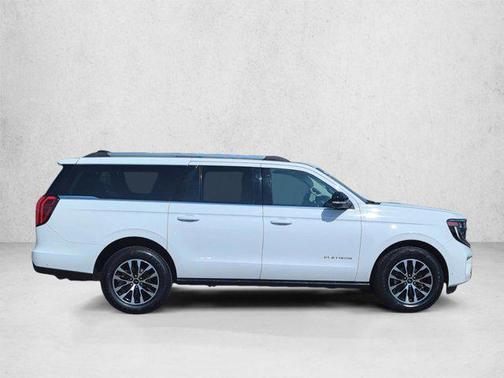Oxford White 2025 Ford Expedition Max Platinum