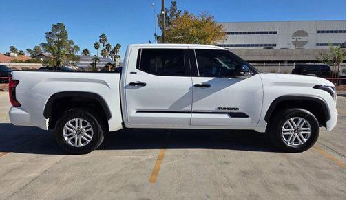 2025 Toyota Tundra SR5