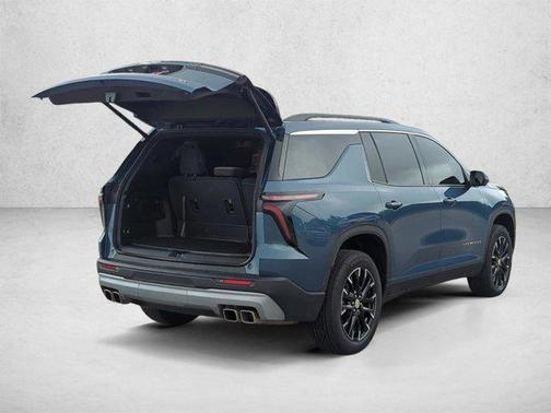 Lakeshore Blue Metallic 2026 Chevrolet Traverse LT