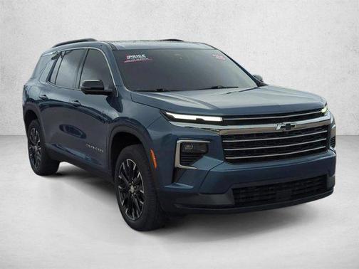 Lakeshore Blue Metallic 2026 Chevrolet Traverse LT