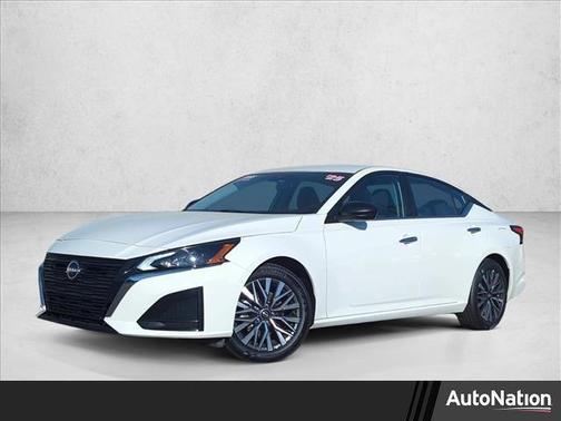 2025 Nissan Altima SV FWD