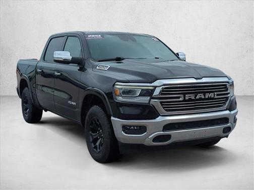 Diamond Black Crystal Pearlcoat 2021 RAM 1500 Laramie