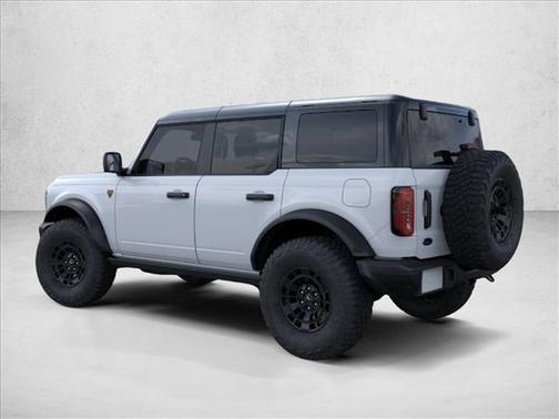 Oxford White 2026 Ford Bronco Badlands