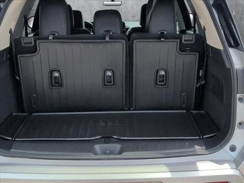 2023 Nissan Pathfinder Platinum 4WD