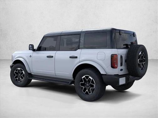Oxford White 2026 Ford Bronco Outer Banks