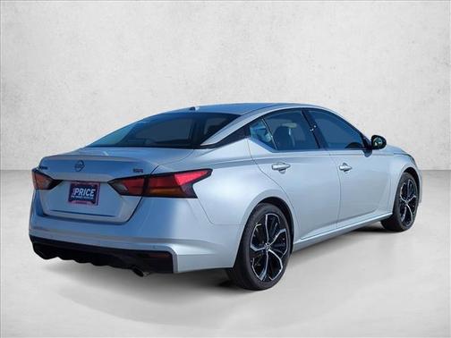 2024 Nissan Altima SR FWD