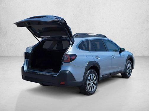 Ice Silver Metallic 2024 Subaru Outback Premium