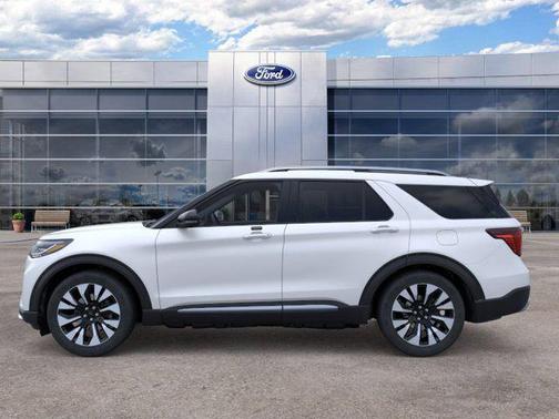 Star White Metallic Tri-Coat 2026 Ford Explorer Platinum
