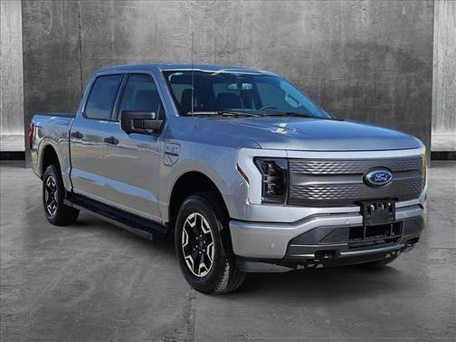 2023 Ford F-150 Lightning XLT