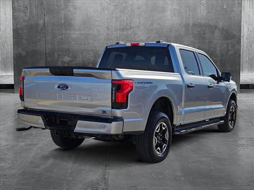 2023 Ford F-150 Lightning XLT