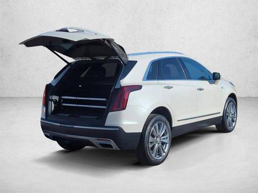 Crystal White Tricoat 2024 Cadillac XT5 Premium Luxury