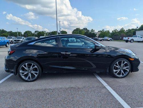 2020 Honda Civic Touring