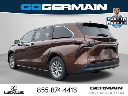 2024 Toyota Sienna XLE