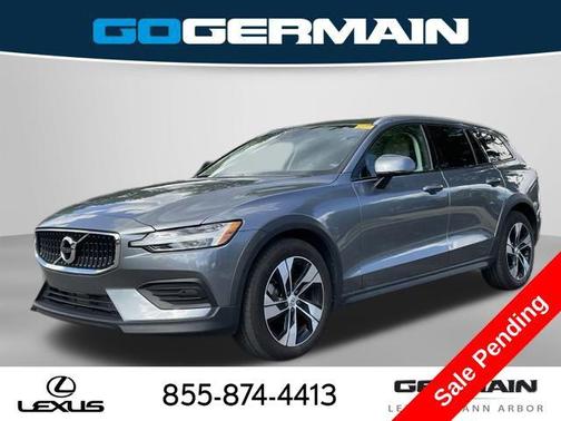 Osmium Grey Metallic 2020 Volvo V60 Cross Country T5