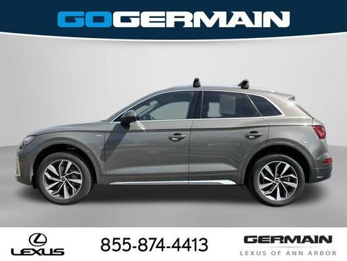 Mythos Black Metallic 2023 Audi Q5 45 S line Premium Plus