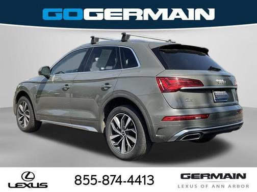 Mythos Black Metallic 2023 Audi Q5 45 S line Premium Plus
