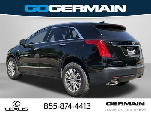Stellar Black Metallic 2018 Cadillac XT5 Luxury