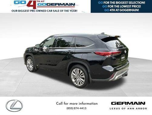 2022 Toyota Highlander Hybrid Platinum