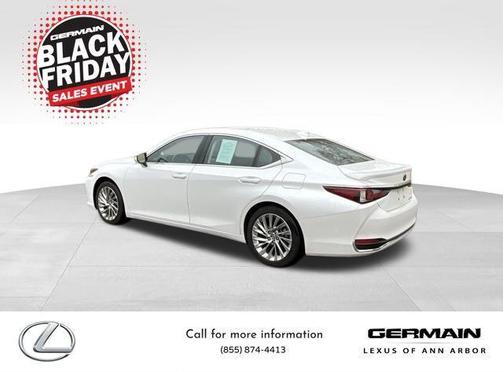 2023 Lexus ES 300h Ultra Luxury