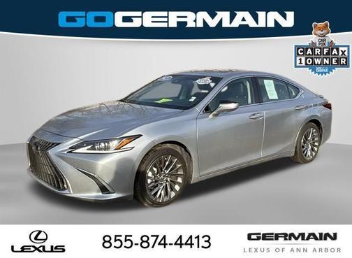 2025 Lexus ES 300h Luxury