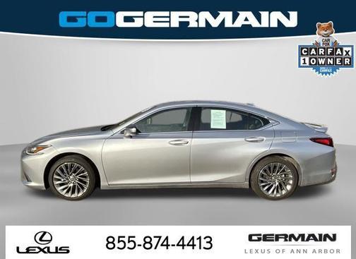 2025 Lexus ES 300h Luxury