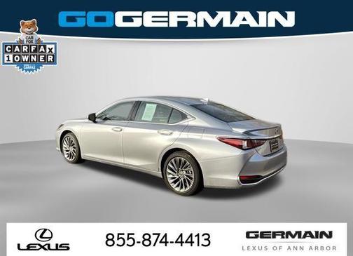2025 Lexus ES 300h Luxury