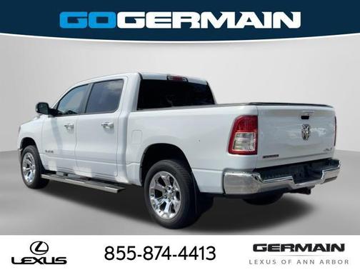 Bright White Clearcoat 2019 RAM 1500 Big Horn