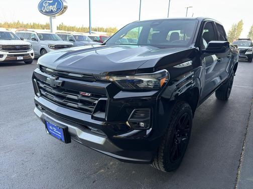 Black 2024 Chevrolet Colorado Z71