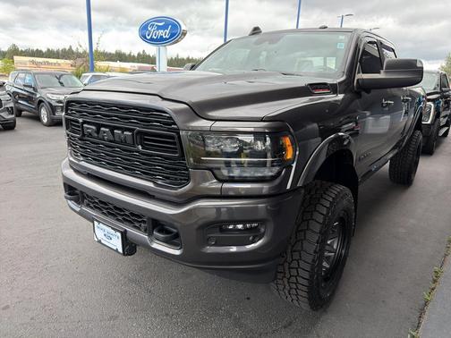 Granite Crystal Metallic Clearcoat 2022 RAM 2500 Limited Crew Cab 4x4 6'4' Box