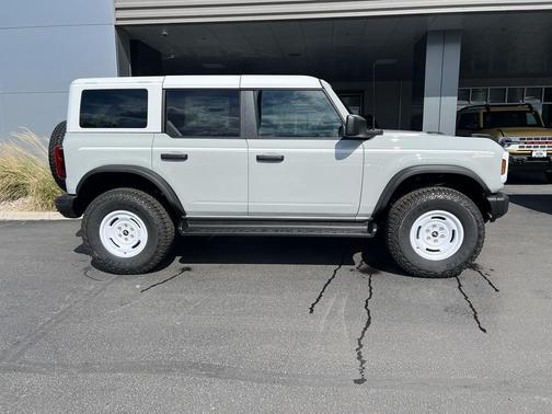 AVALANCHE GRAY 2026 Ford Bronco Heritage Edition