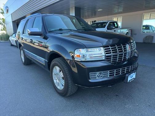 2013 Lincoln Navigator Base