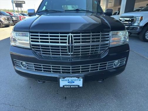 2013 Lincoln Navigator Base
