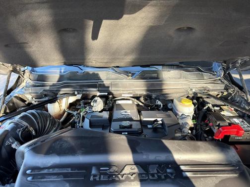 2021 RAM 3500 Big Horn Crew Cab 4x4 8' Box