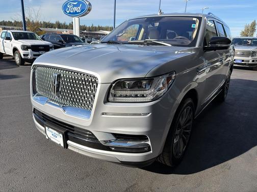 2018 Lincoln Navigator Select