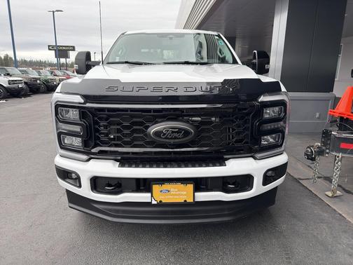 OXFORD WHITE 2025 Ford F-350 Lariat
