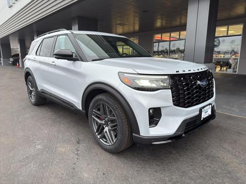 SPACE WHITE METALLIC 2026 Ford Explorer ST