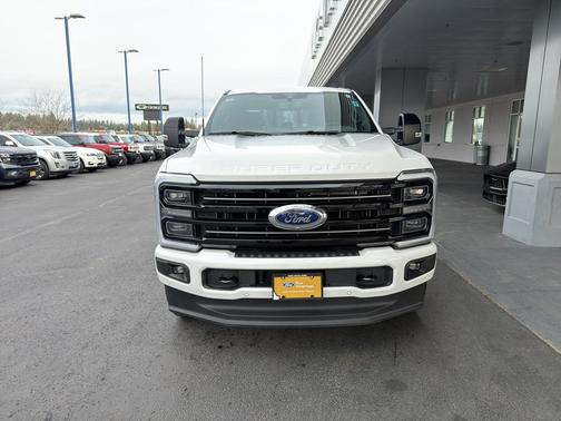 2025 Ford F-350 Platinum