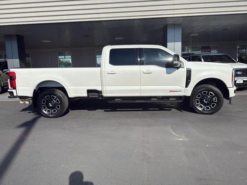 2024 Ford F-350 Lariat