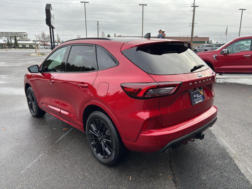 2025 Ford Escape ST-Line Elite