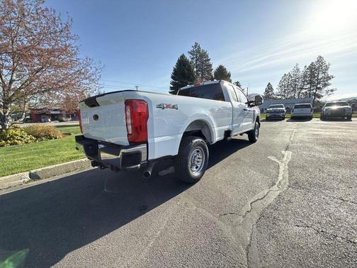 2025 Ford F-250 XL