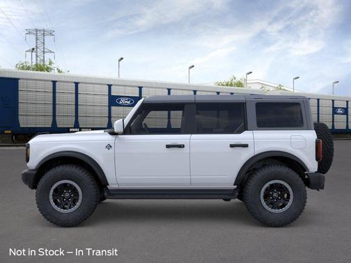 OXFORD WHITE 2026 Ford Bronco Outer Banks