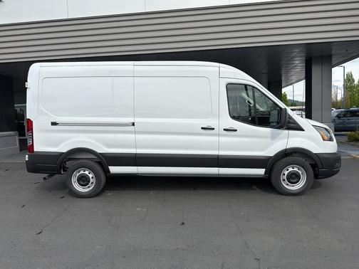 Oxford White 2026 Ford Transit-250 Base