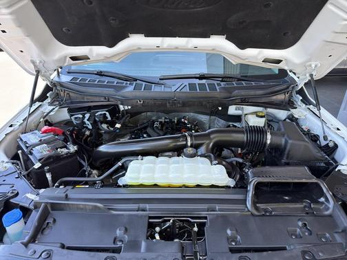 OXFORD WHITE 2024 Ford F-150 XLT