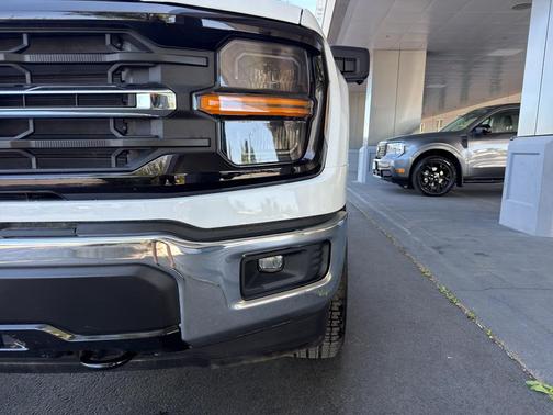 OXFORD WHITE 2024 Ford F-150 XLT