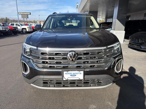 2025 Volkswagen Atlas 2.0T SE w/Technology 4MOTION