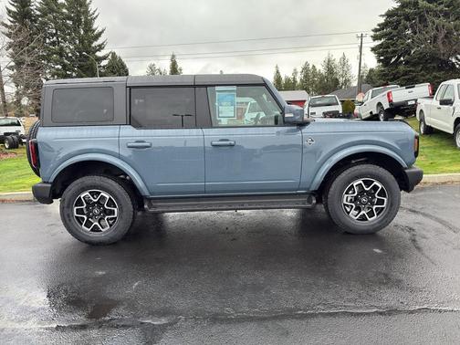 AZURE GRAY MET TRI-COAT 2025 Ford Bronco Outer Banks