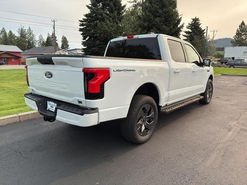 2025 Ford F-150 Lightning Flash