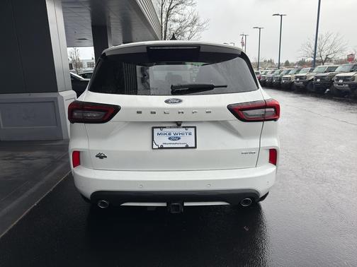 2026 Ford Escape ST-Line Elite