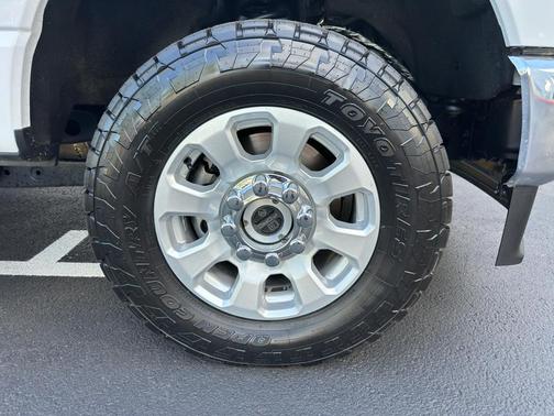 2024 Ford F-350 XLT