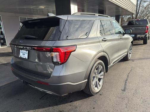 2026 Ford Explorer Active w/200A Pkg